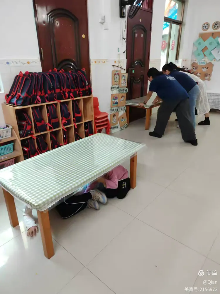 海口市星光幼儿园2024年秋季学期反恐防暴疏散演练